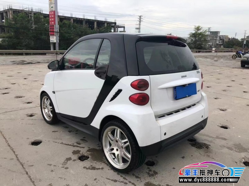 14年奔驰smart轿车 [已售]