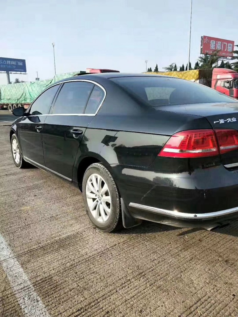 14年大众迈腾小型车 [已售]