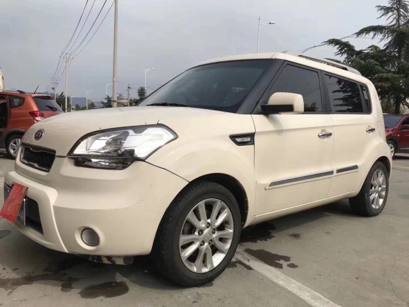 14年起亚秀尔suv已售