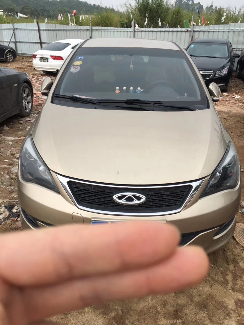 15年奇瑞艾瑞泽3小型车 [已售]