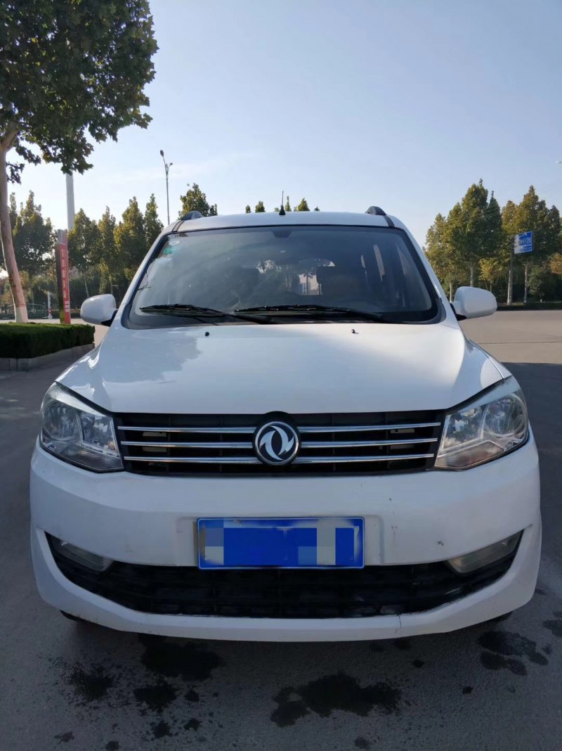 17年东风风光330小型车已售