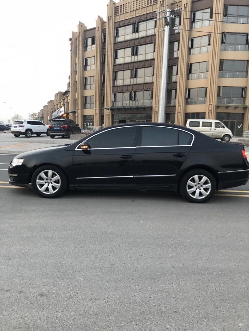 10年大众迈腾中型车已售