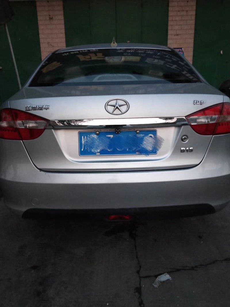 13年江淮和悦小型车已售