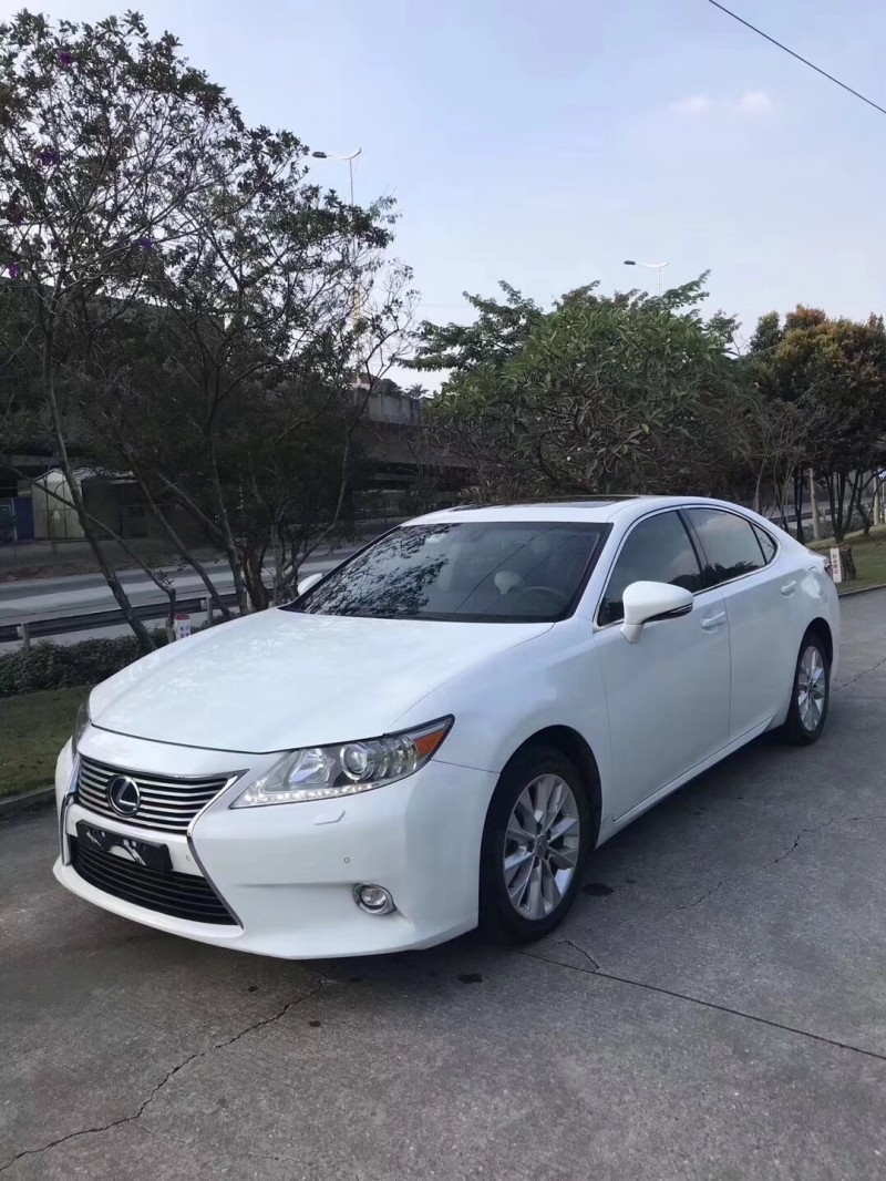 15年雷克萨斯es紧凑型车 [已售]