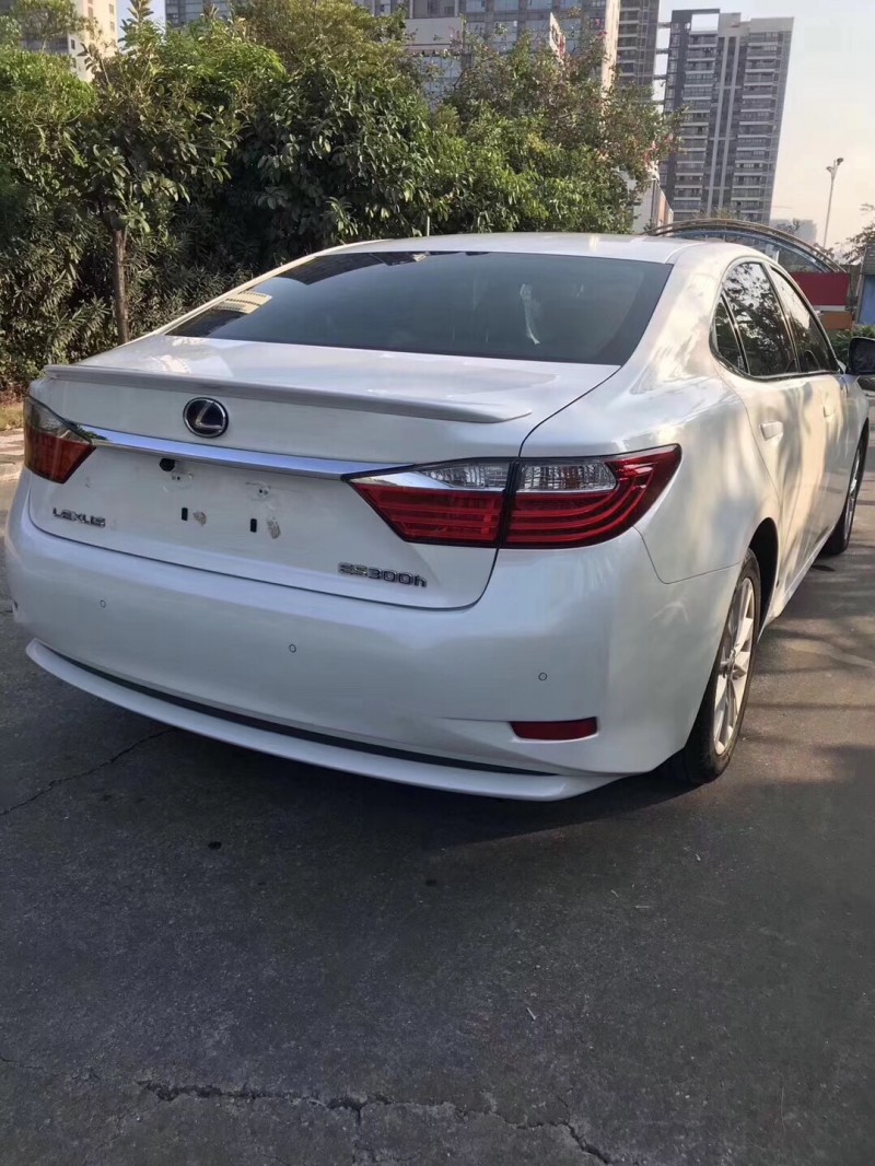 15年雷克萨斯es紧凑型车 [已售]