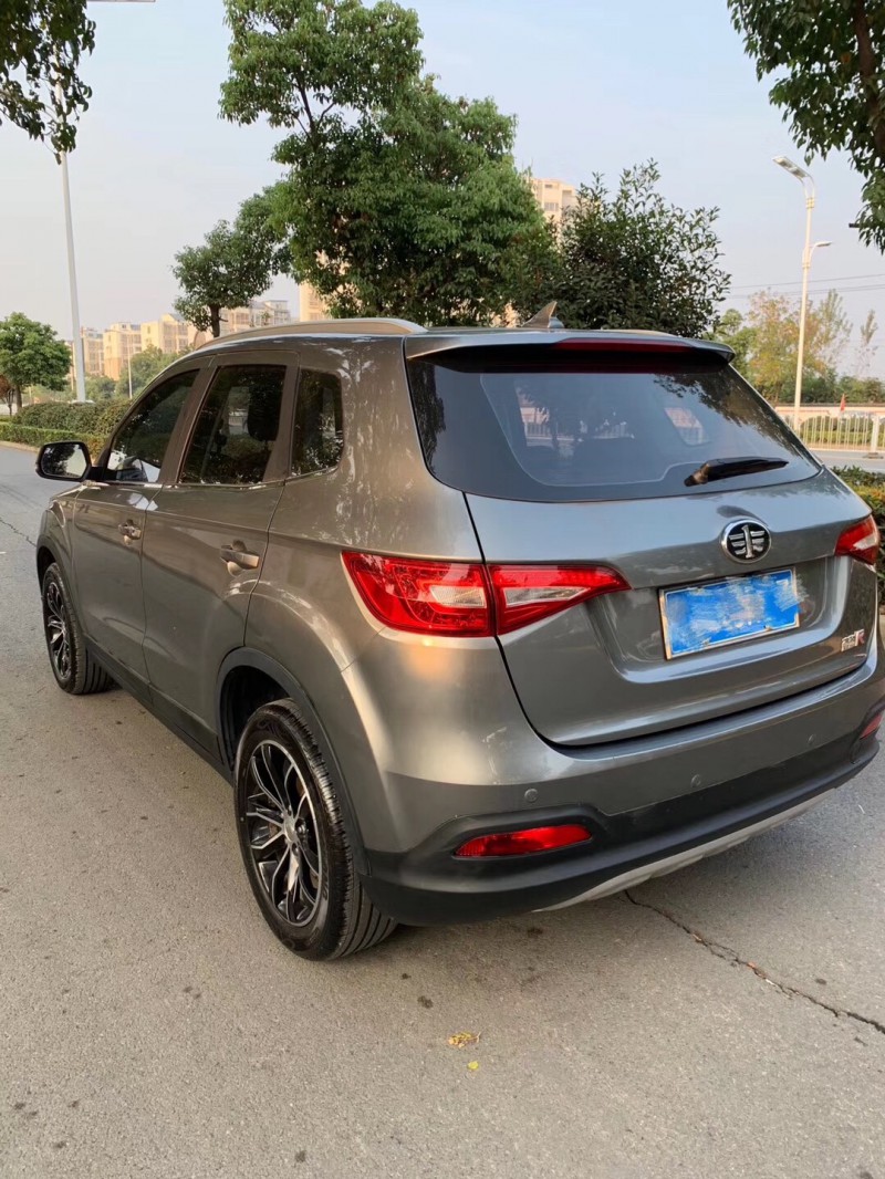 16年一汽森雅r7suv [已售]