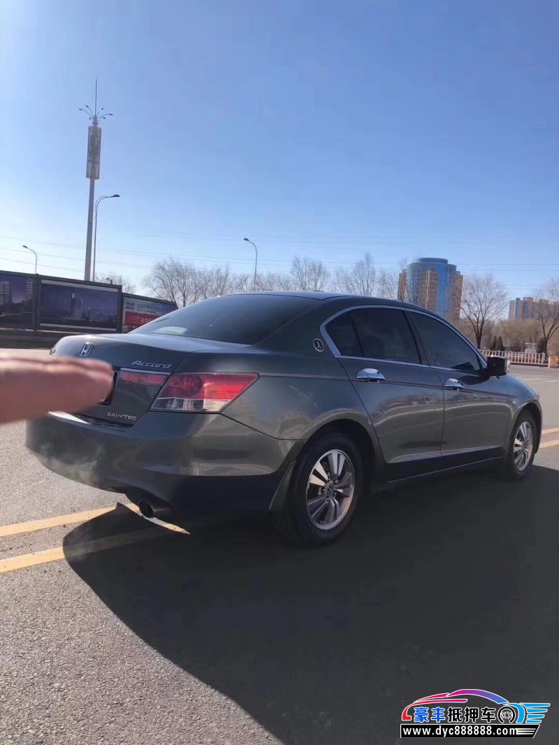 10年本田雅阁中型车已售