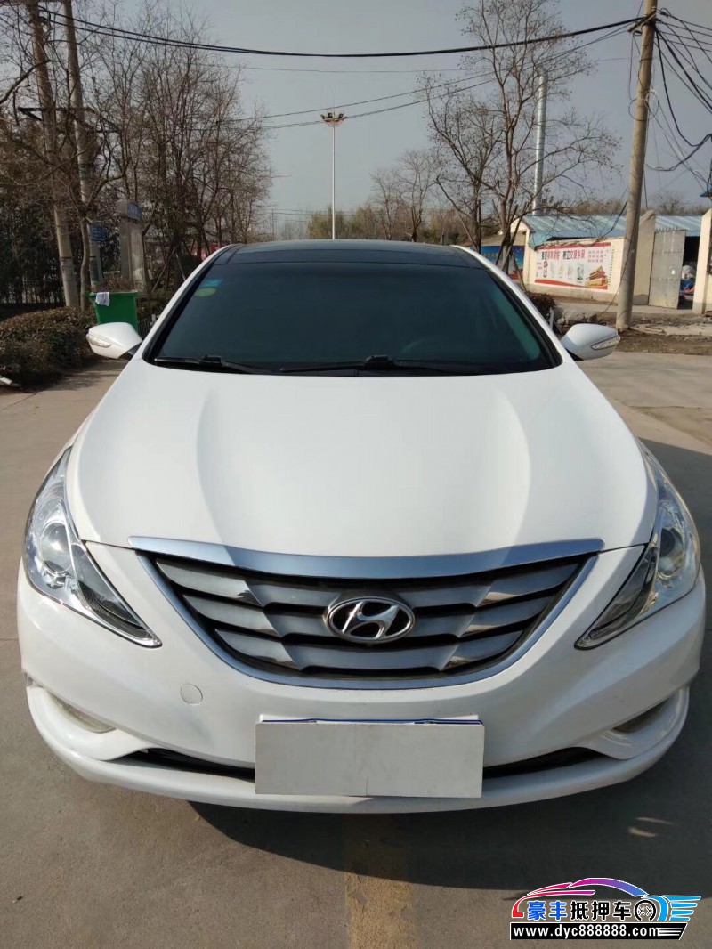 12年现代索纳塔小型车已售