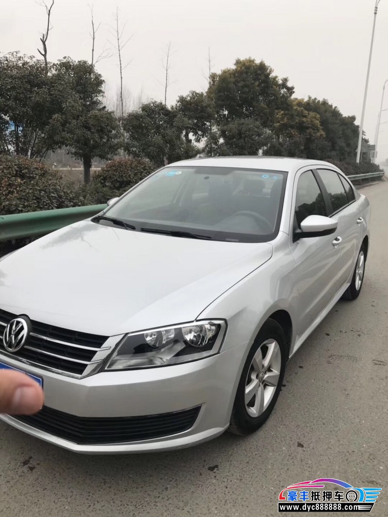 14年大众朗逸紧凑型车已售