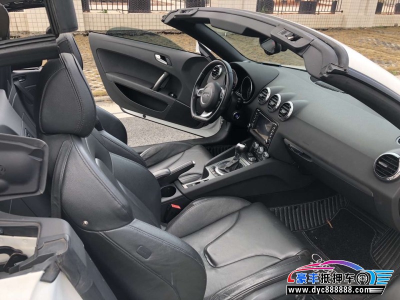 12年奥迪tt跑车 [已售]