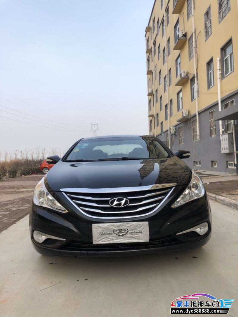 13年现代索纳塔八中大型车 [已售]