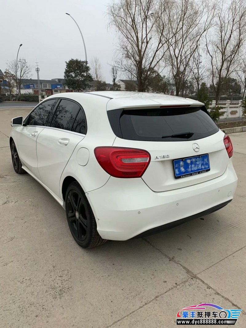 16年奔驰a小型车已售
