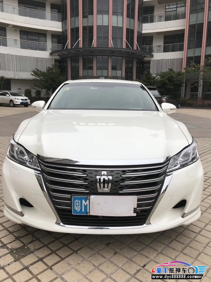 16年丰田皇冠紧凑型车已售
