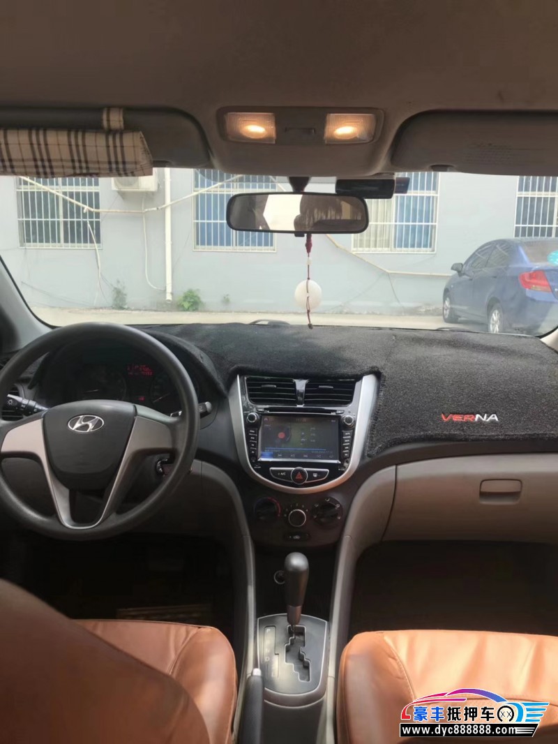 15年现代瑞纳小型车 [已售]