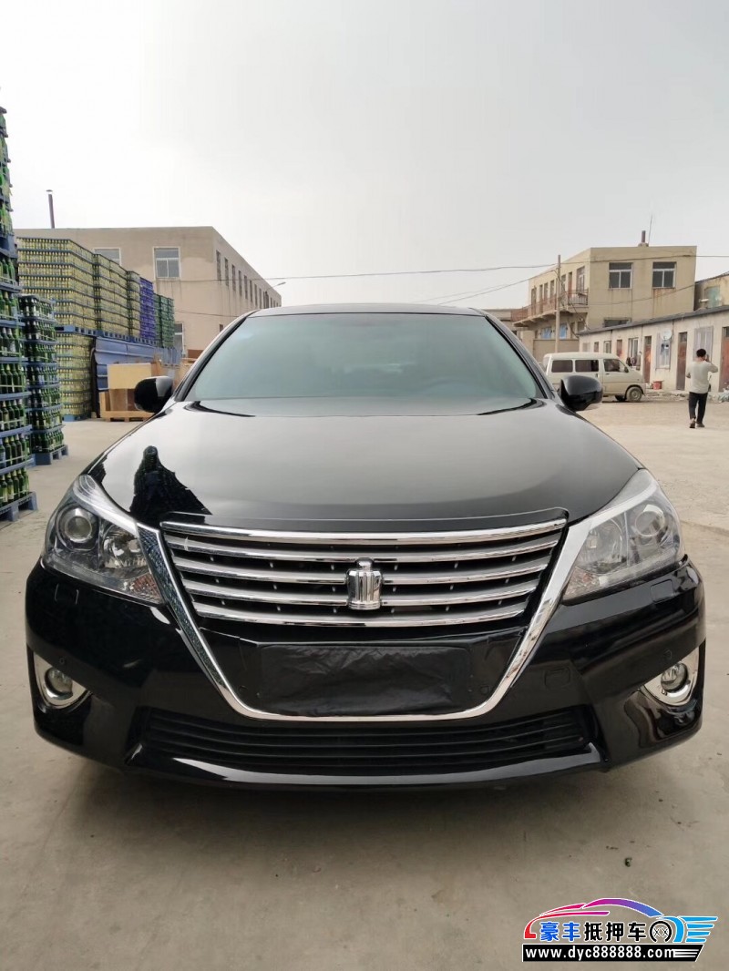 13年丰田皇冠中型车 [已售]
