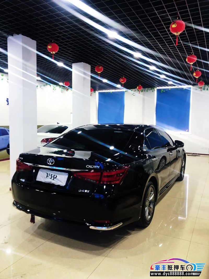 17年丰田皇冠中型车 [已售]