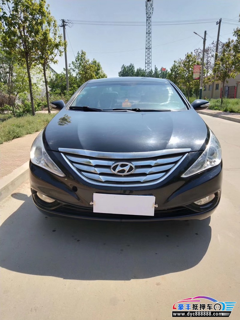 12年现代索纳塔紧凑型车已售