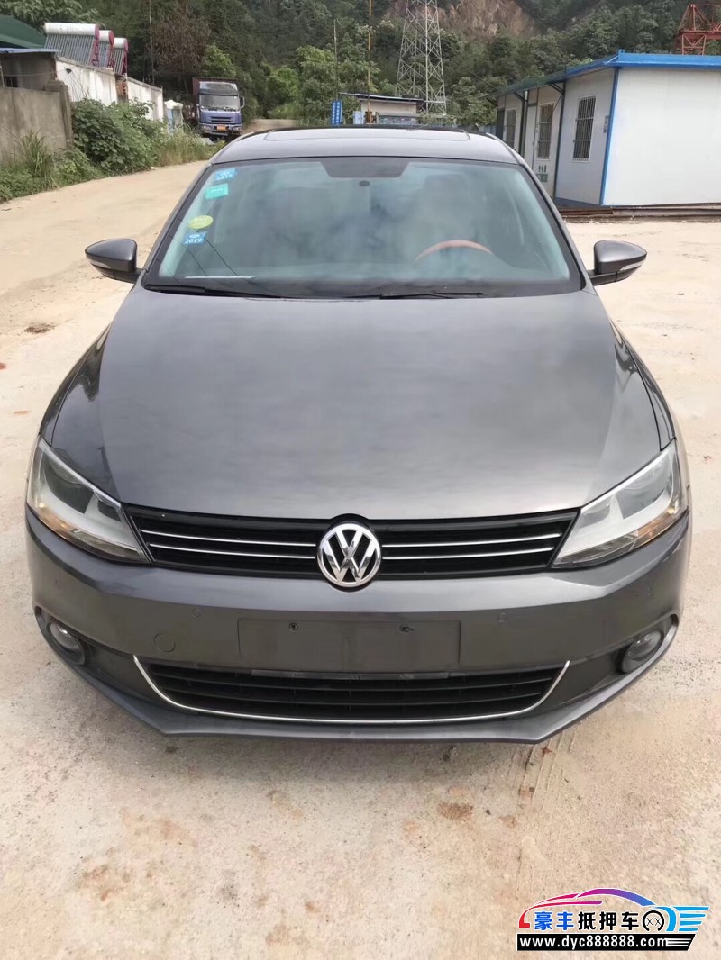 13年大众速腾轿车已售