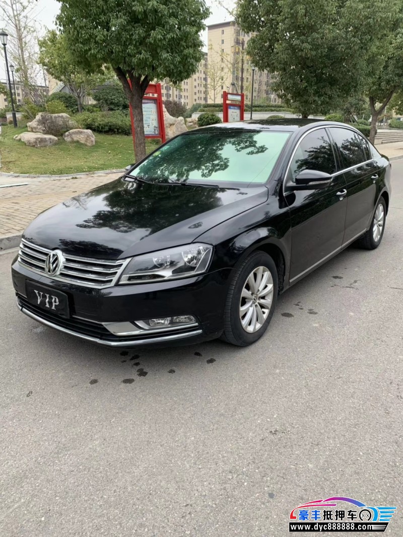 13年大众迈腾轿车 [已售]