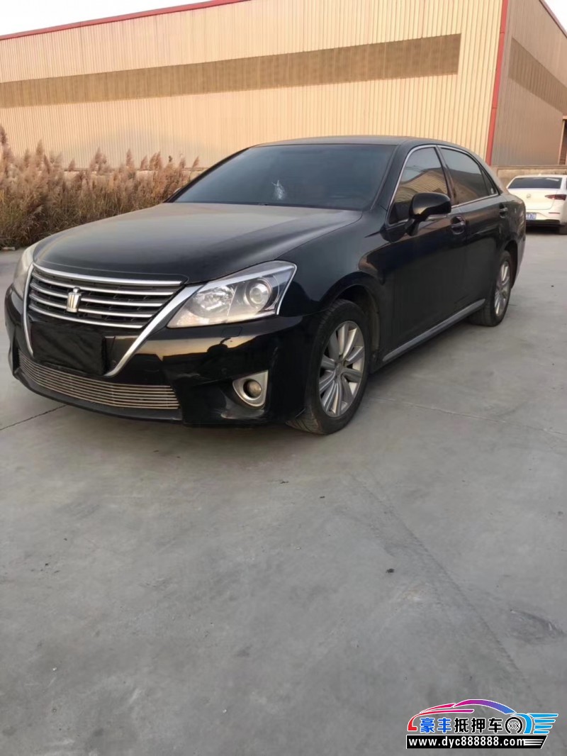 14年丰田皇冠轿车 [已售]