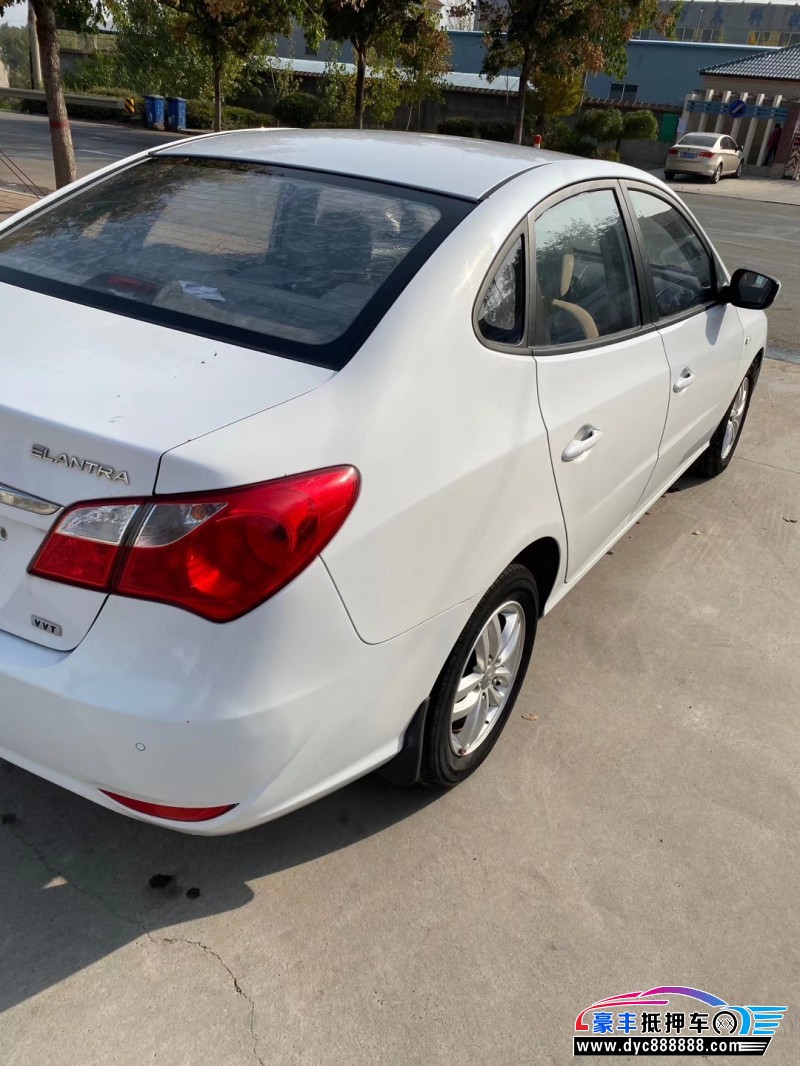 13年现代悦动轿车 [已售]