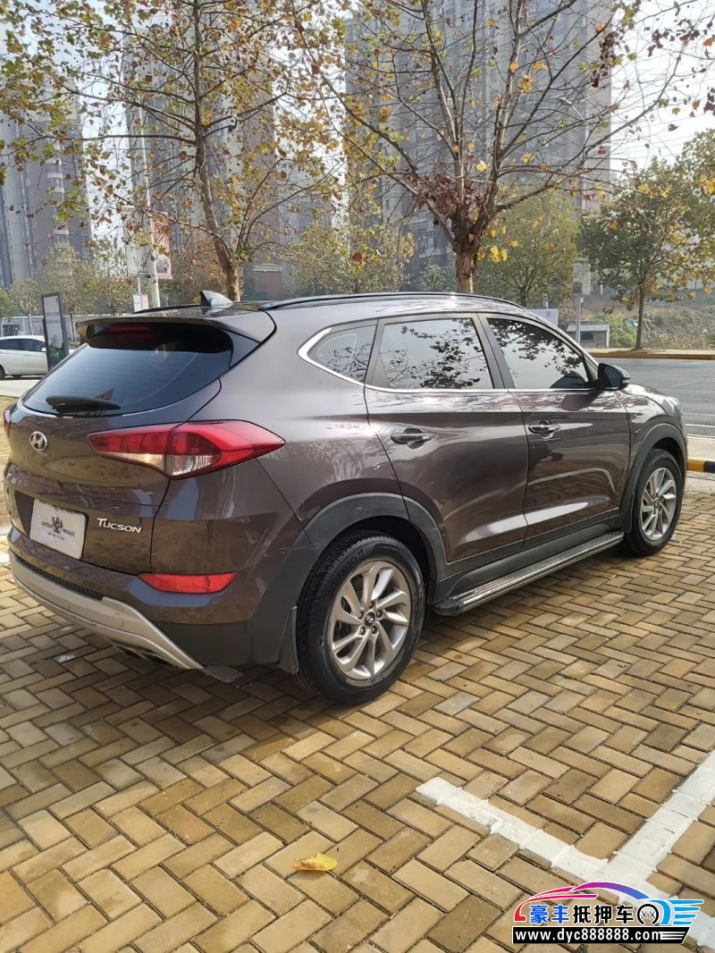 15年现代途胜suv [已售]