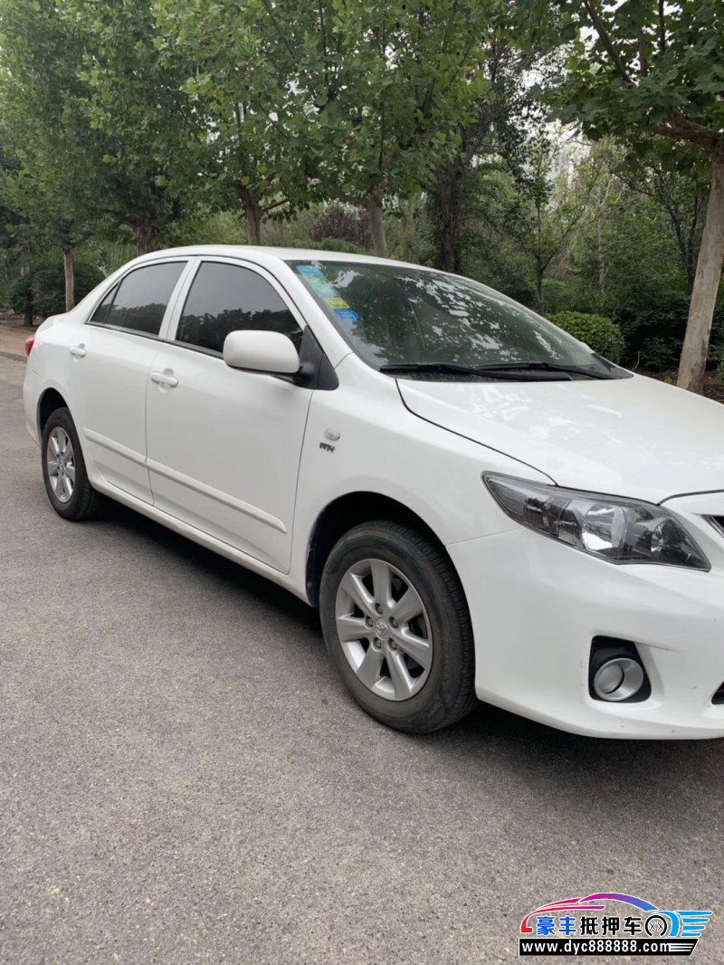 14年丰田卡罗拉轿车