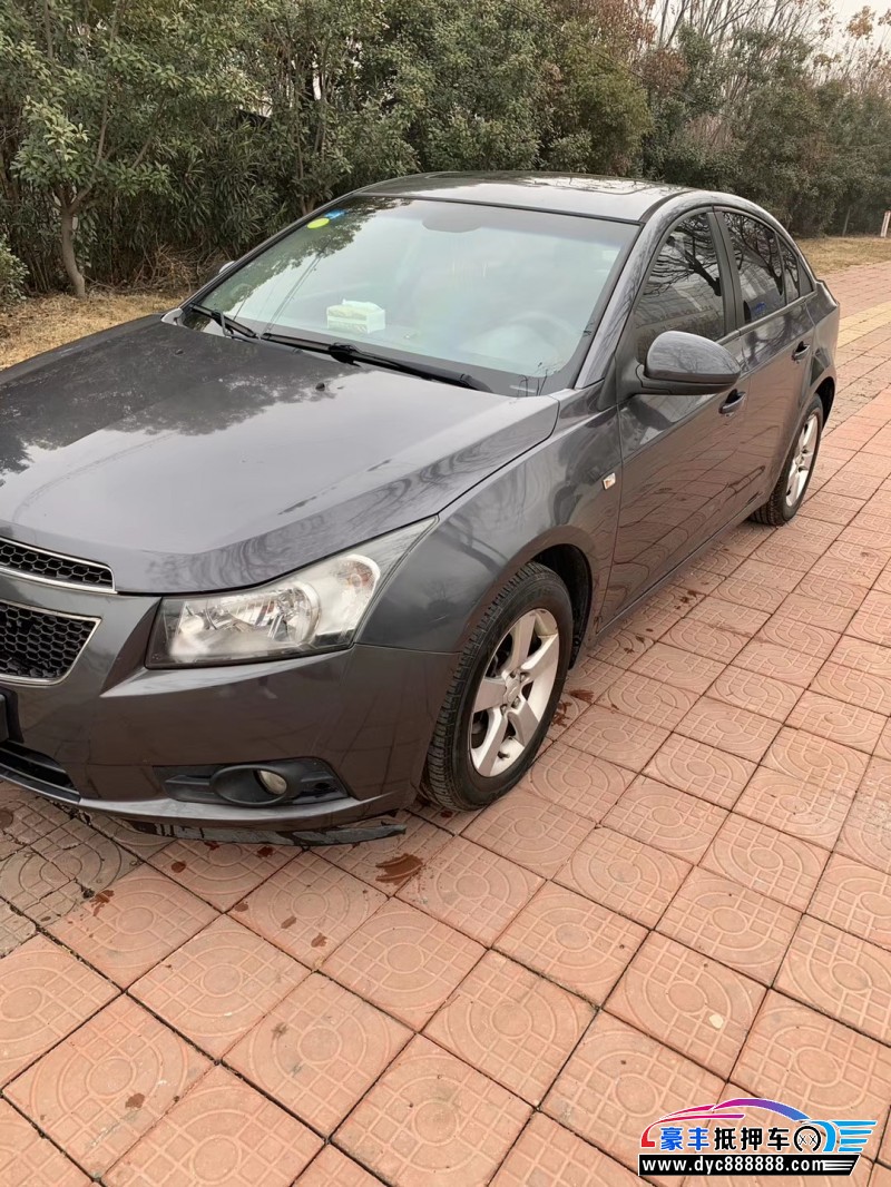10年雪佛兰科鲁兹轿车