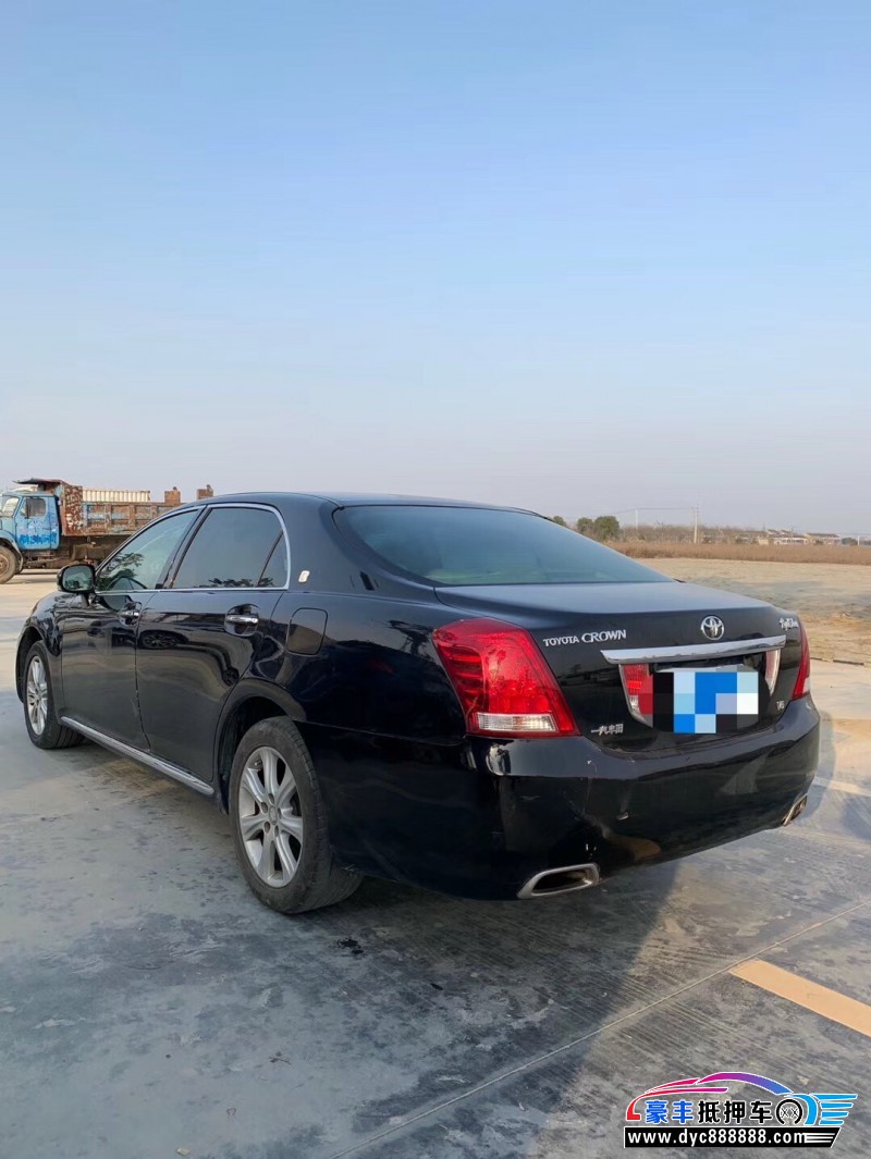 10年丰田皇冠轿车已售