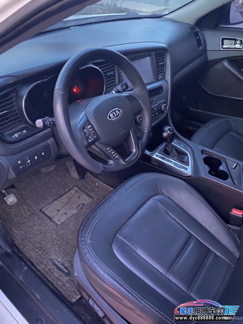 12年起亚k5轿车 [已售]