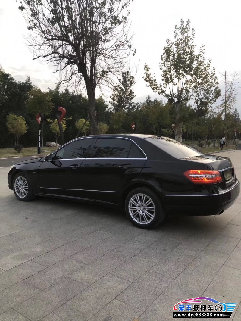 11年奔驰e轿车已售