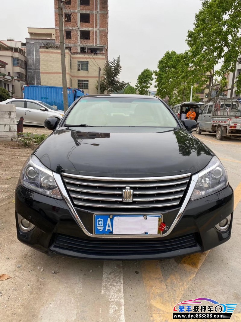 13年丰田皇冠轿车 [已售]