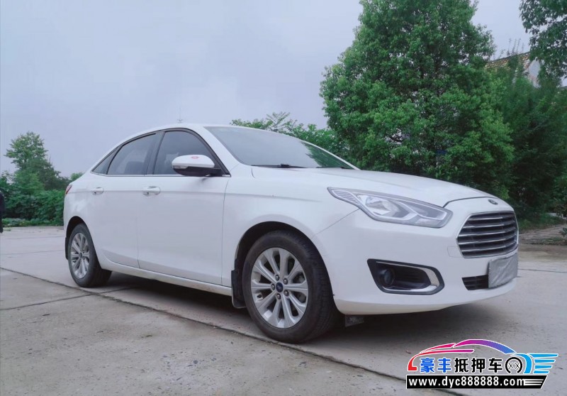 16年福特福睿斯轿车 [已售]