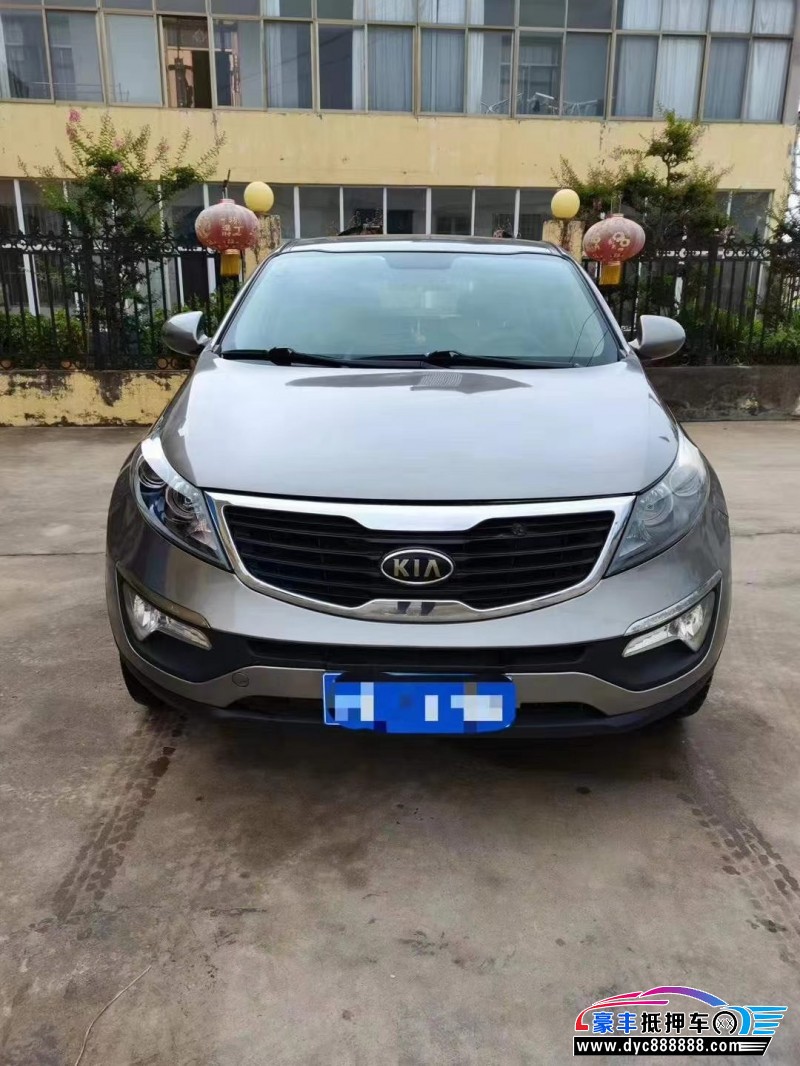 11年起亚智跑轿车已售