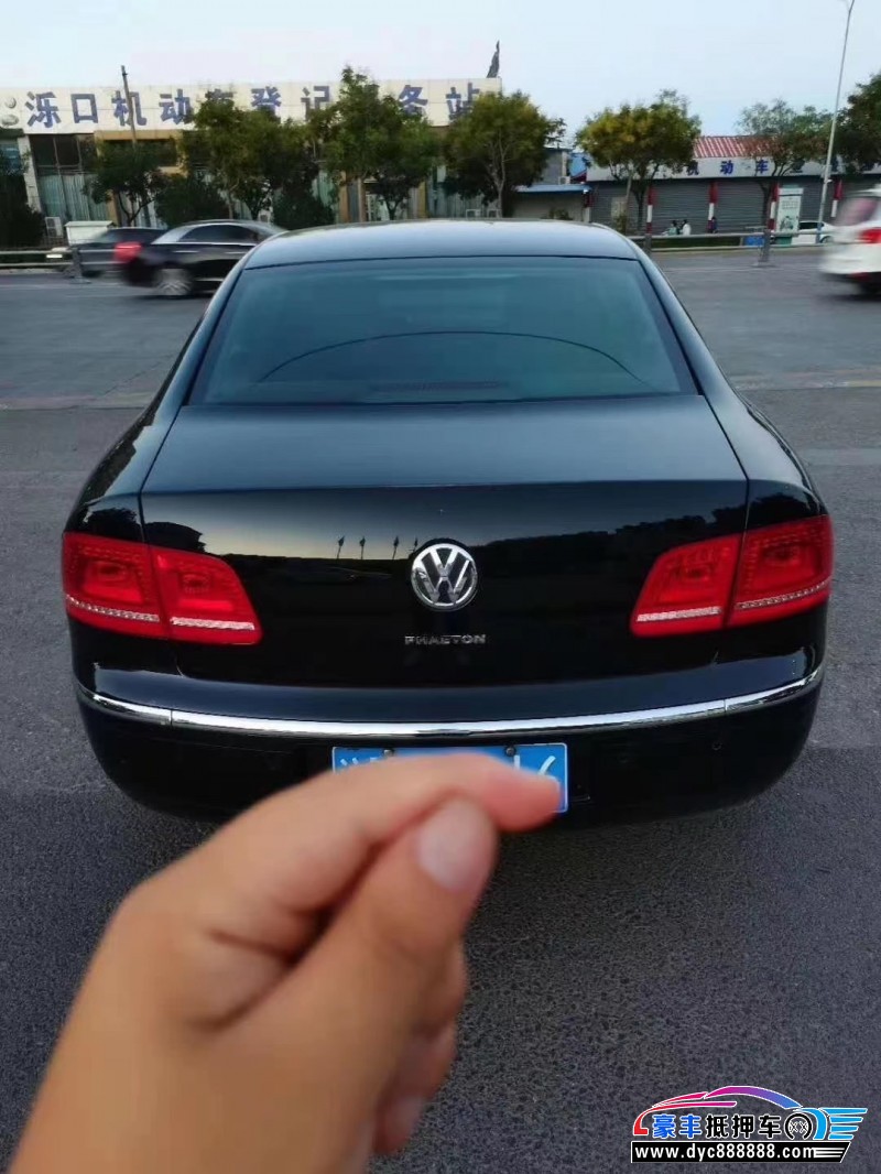 12年大众辉腾轿车 [已售]