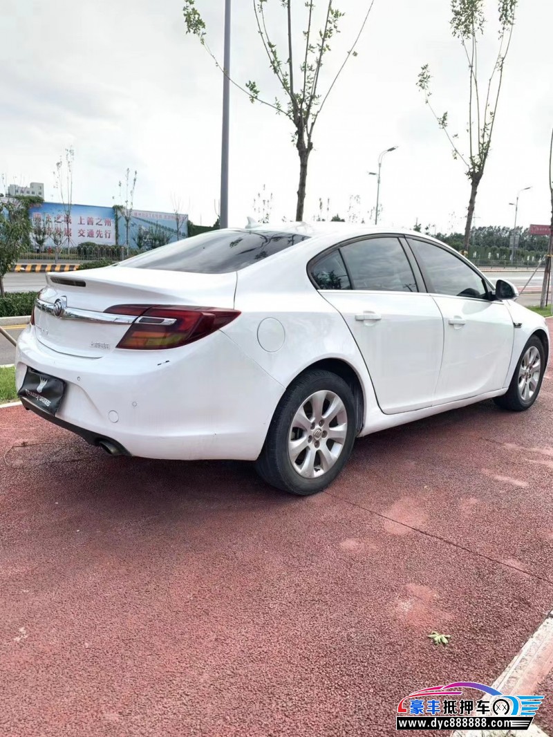 14年别克君威轿车