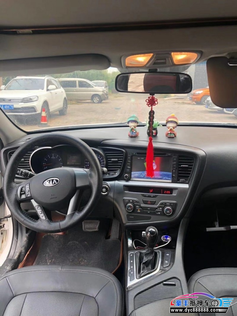 12年起亚k5轿车 [已售]