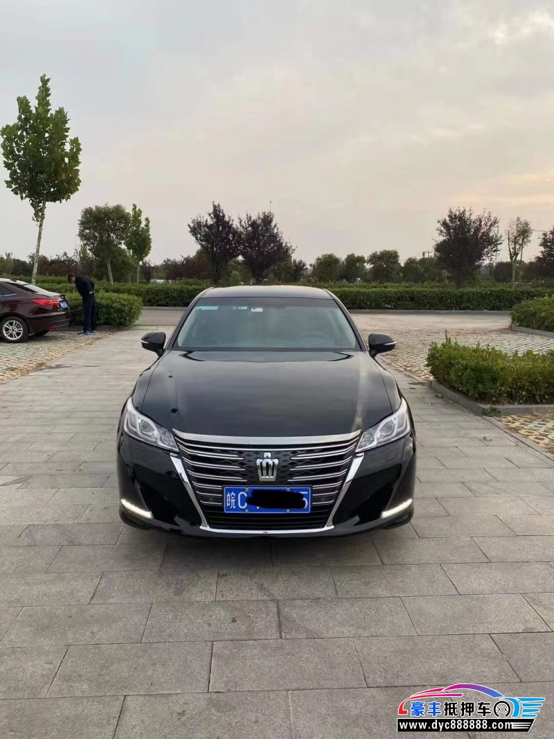 19年丰田皇冠轿车 [已售]