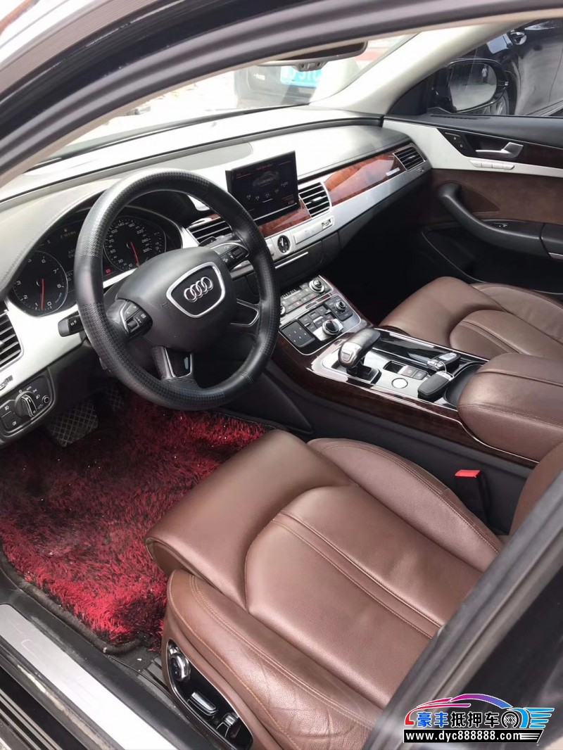 13年奥迪a8轿车 [已售]