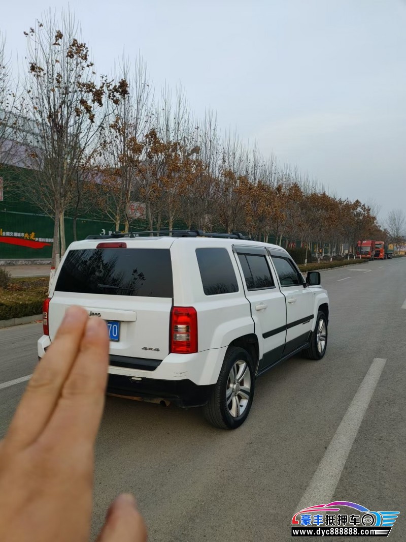 12年jeep指南者suv [已售]