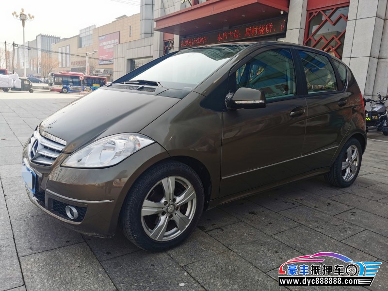 12年奔驰a轿车 [已售]