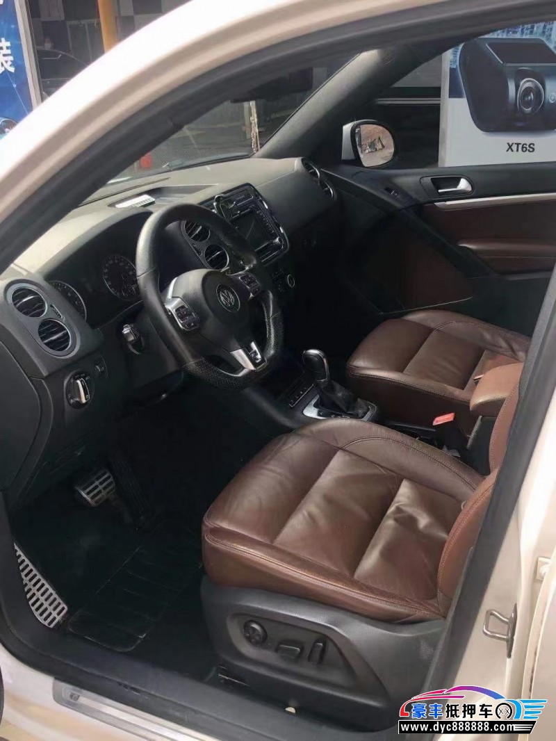 12年大众途威suv [已售]