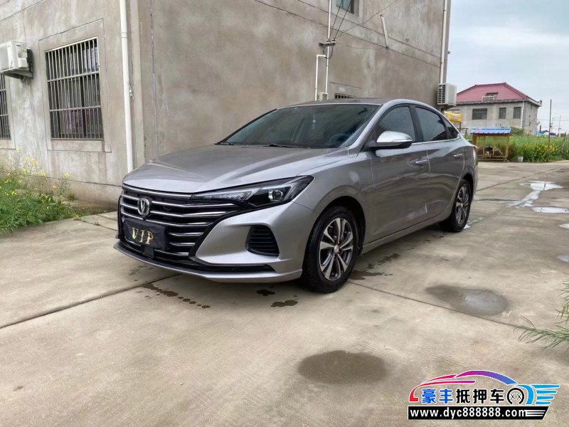 20年长安逸动轿车