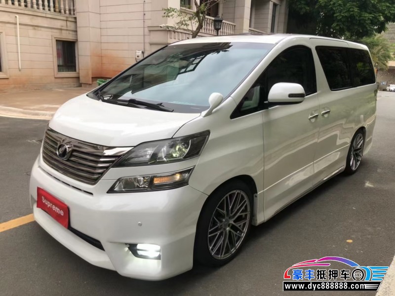 14年丰田埃尔法mpv
