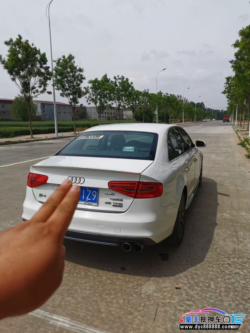 16年奥迪a4轿车 [已售]