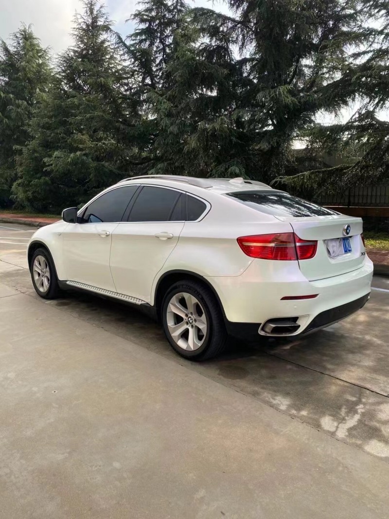 10年宝马x6轿车已售