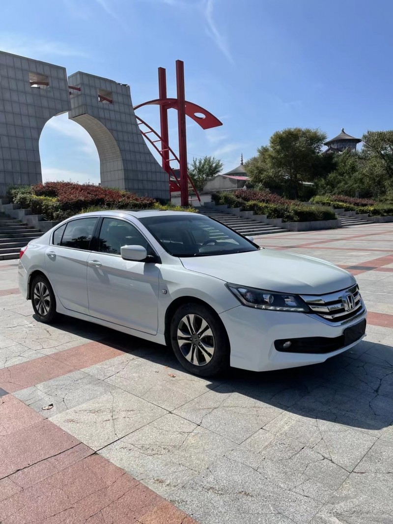 14年本田雅阁轿车 [已售]