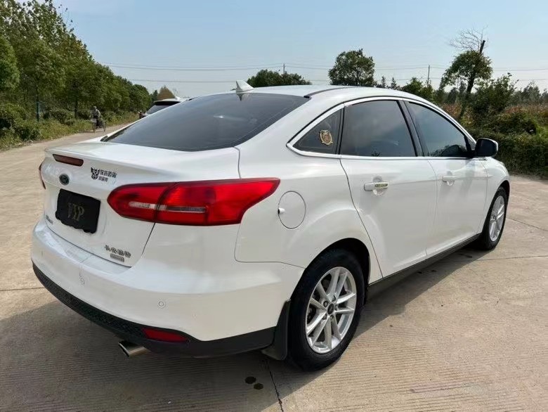 17年福特福克斯轿车已售