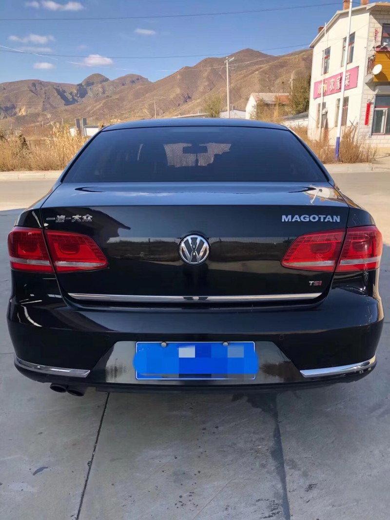 13年大众迈腾轿车 [已售]