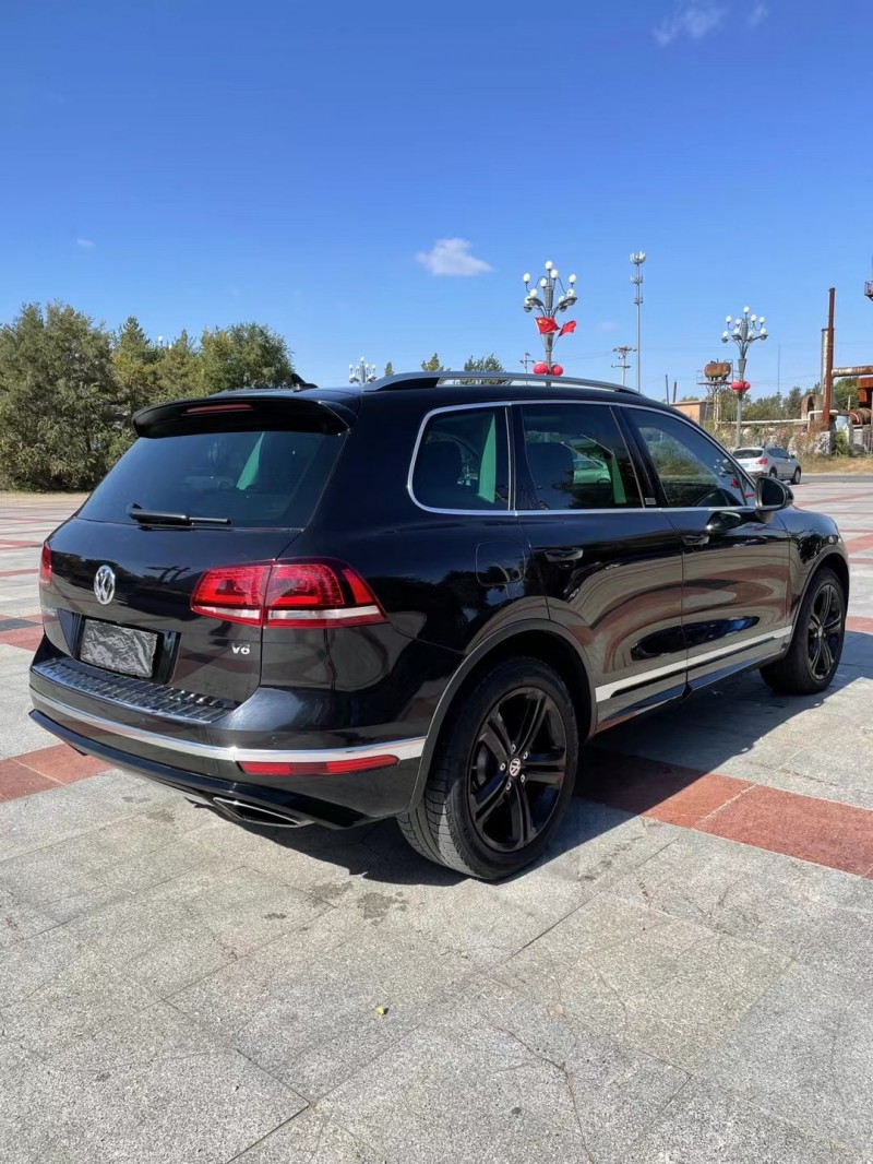 17年大众途锐suv [已售]